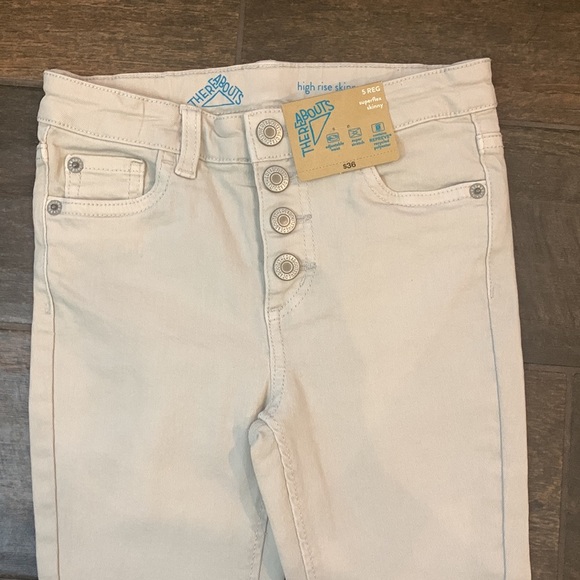 There Abouts Bottoms There Abouts Super Flex Skinny Cream Colored